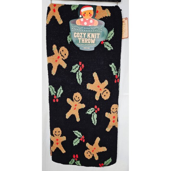 Envogue Cozy Knit Throw Blanket With Gingerbread & Holly Design 50x70 Inches - Picture 5 of 6